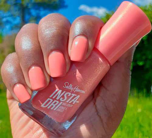 Peach buzz nail polish by sally Hansen for summer 2020