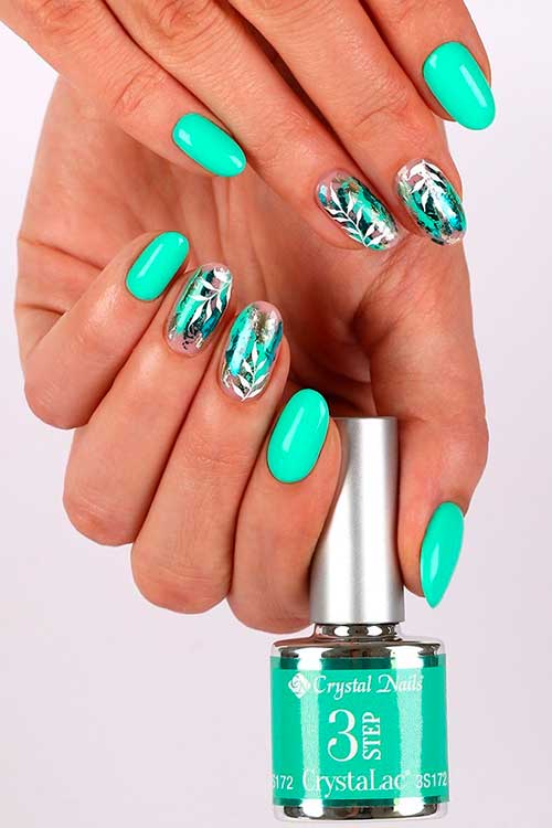 Short Mint Green Nail Design with Leaf Nail Art for Summertime
