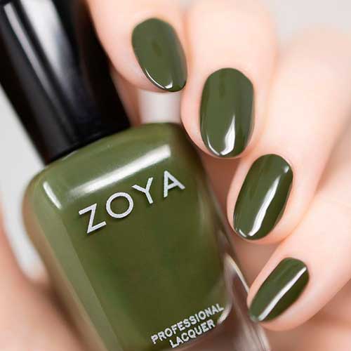 Cute olive green round short fall nails 2020 with zoya Mel cream nail polish from zoya luscious fall 2020 collection!