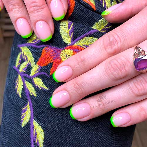 Short green neon French tip nails 2020 Idea