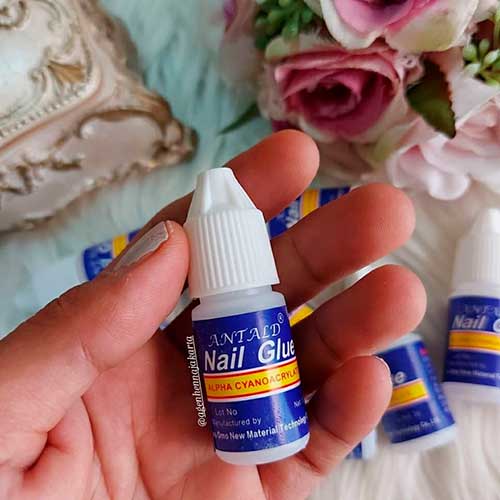 Nail Glue one of the Must-Haves Acrylic Nails Tools for Beginners