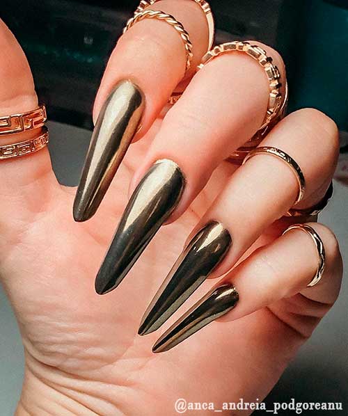 Cute gold mirror nails idea which will make you princess, just try these fall chrome nails and enjoy