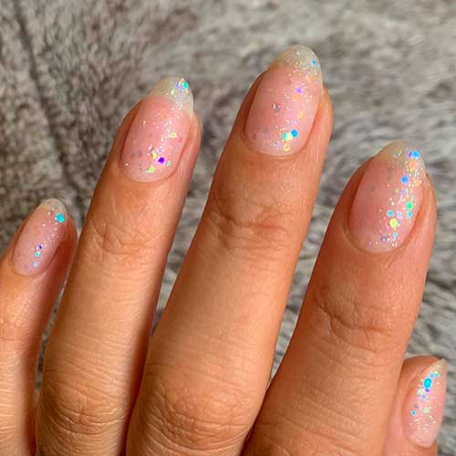 Cute iridescent glitter nails with OPI All A’twitter in Glitter from OPI Shine Bright Nail Lacquer Holiday Collection 2020 Cute iridescent glitter nails with OPI All A’twitter in Glitter from OPI Shine Bright Nail Lacquer Holiday Collection 2020