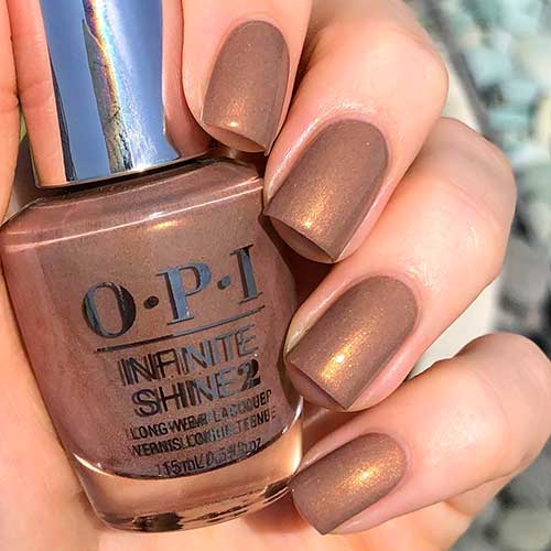 Top nails with Fall-ing for Milan bronze nail polish from OPI infinite shine Muse of Milan Fall Manicure 2020