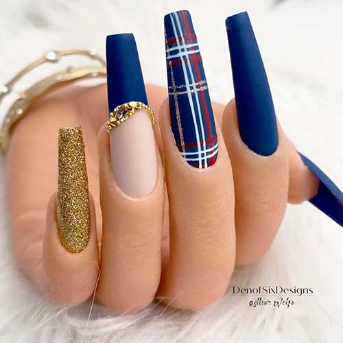 Cute long matte blue plaid nails 2020 with gold glitter for fall 2020!