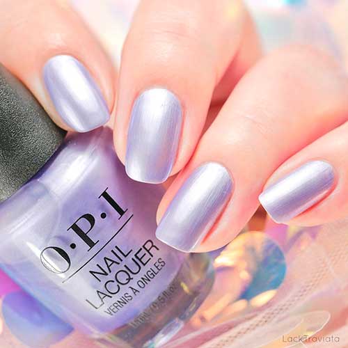 Trendy OPI pearl nails set which, uses Just a Hint of Pearl-ple nail lacquer from OPI Neo-Pearl Nail Lacquer Collection!