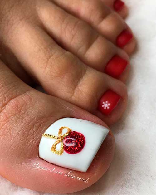 Cute Matte Red Christmas Toenail Design