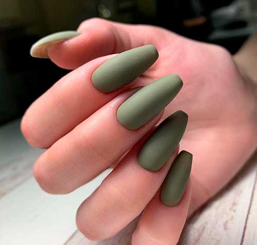 Cute plain matte olive green nails 2020 coffin shaped set! Cute plain matte olive green nails coffin shaped set!