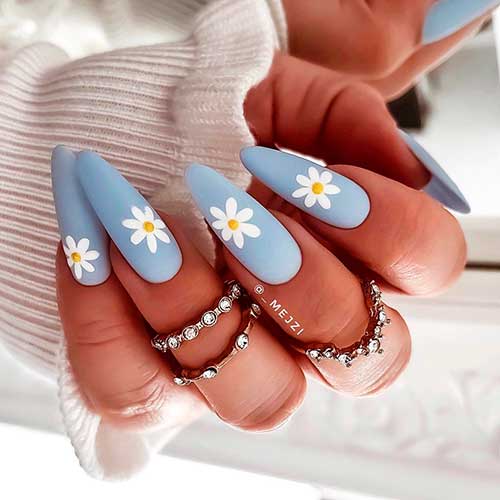 Cute matte blue spring nails 2021 with floral nail art!