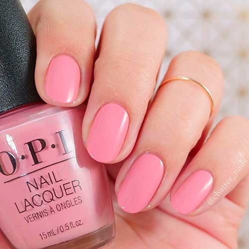 Lovely spring nails 2021 with the OPI pink nail polish Suzi Calls the Paparazzi