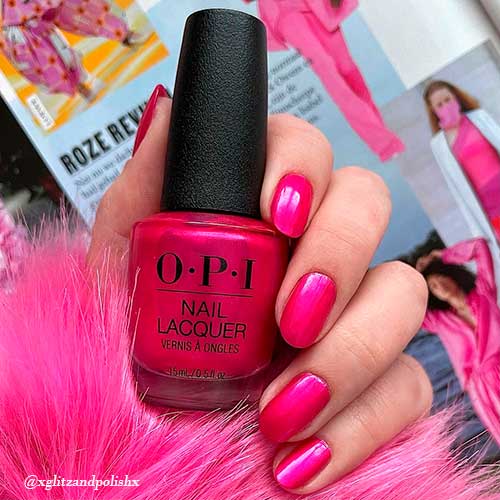 Fuchsia spring nails 2021 with the OPI fuchsia nail polish 15 Minutes of Flame