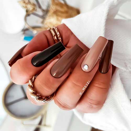Beautiful brown, beige, and Black Autumn Nails 2021 Beautiful Long Glossy Square Shaped brown, beige, and Black Autumn Nails 2021