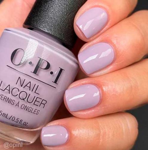 Short lilac Nails with OPI Nail Polish Graffiti Sweetie for fall 2021